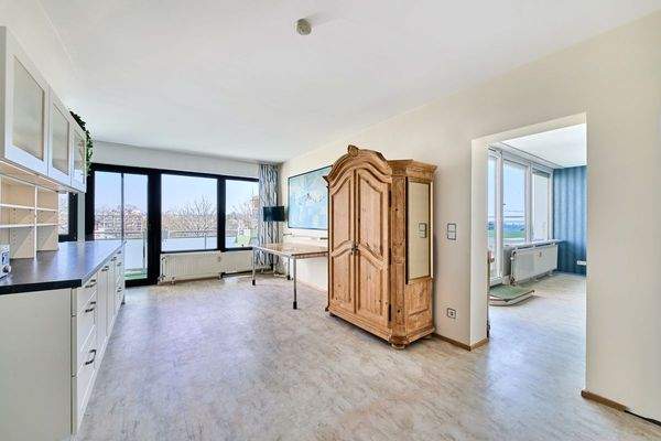 offene Küche und Esszimmer