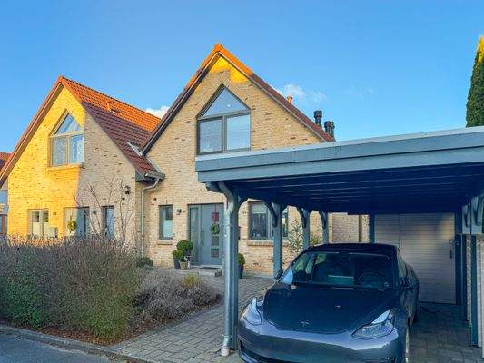 2. Frontansicht (Doppelhaushälfte rechts).jpg