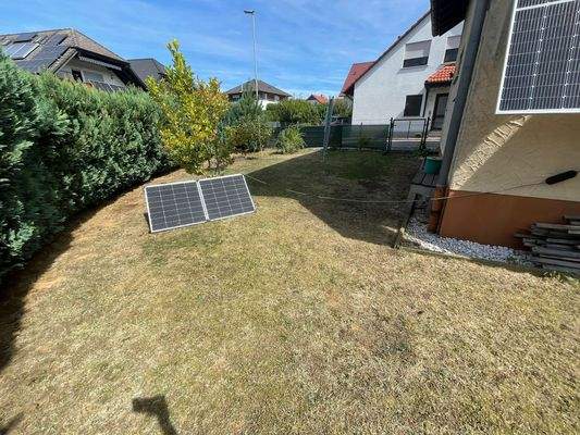 Hausansicht inkl. Garten