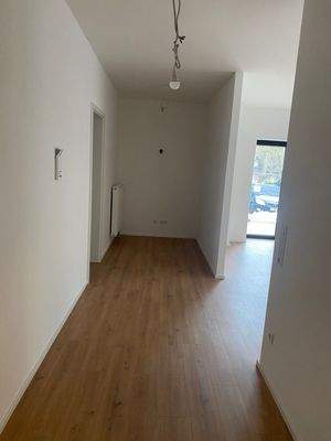 Flur mit Arbeits- bzw. Büronische