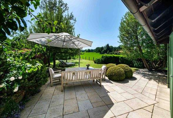 Garten+Terrasse+Blick