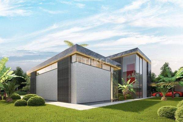 Detached Stylish Villa with Pool and Garden in İzmir Çeşme