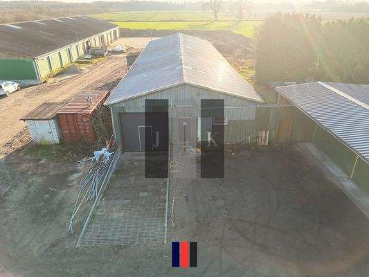 Halle Außenansicht 1