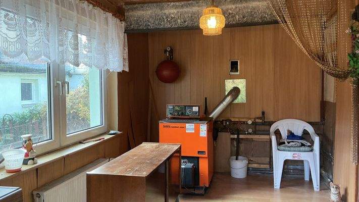 Eingangsbereich mit Heizanlage