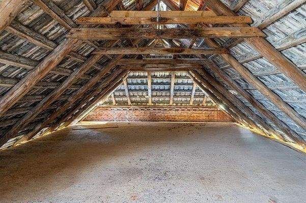 Dachboden mit Ausbaureserven