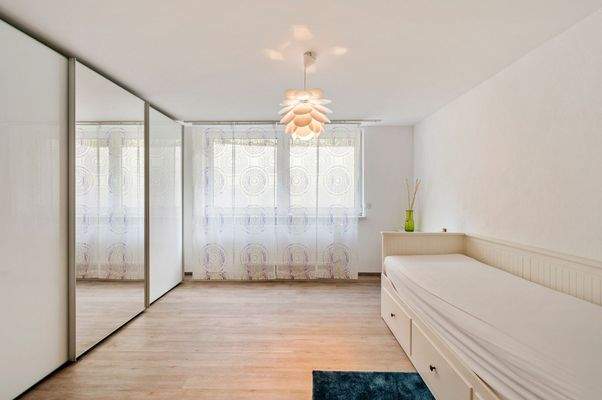 Schlafzimmer / Büro