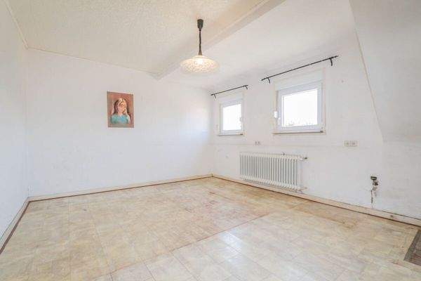 Das Ankleide-/Schlafzimmer im OG