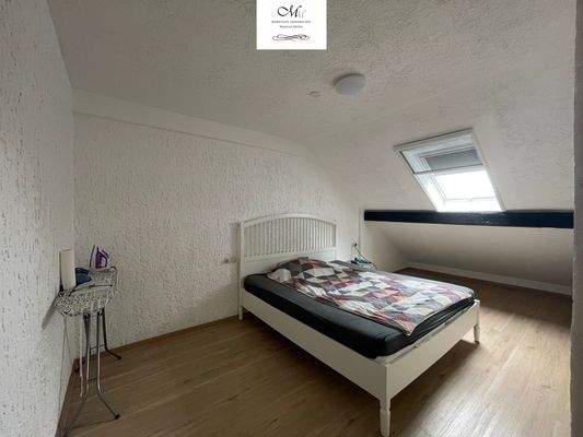 1.OG-3 Zi-Whg Schlafzimmer 2