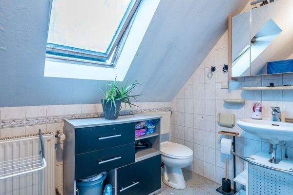 mit eigenem Badezimmer