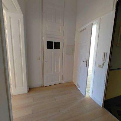 Wohnung 2.OG rechts - Flur 02