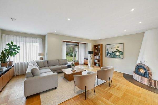 Wohnzimmer KI-Homestaging