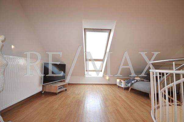 Spitzboden mit Cabriofenster