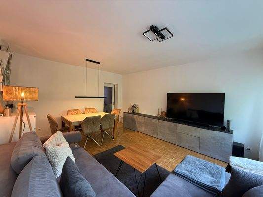 Wohn- und Essbereich 2.jpeg