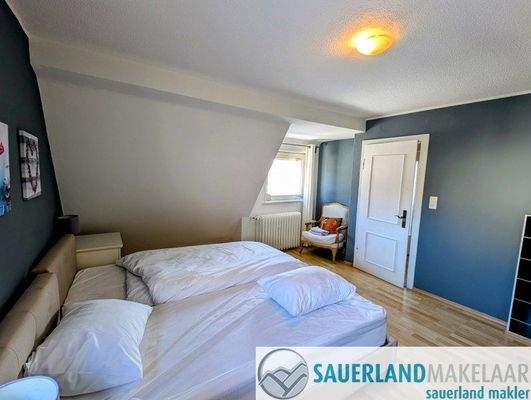 2. Schlafzimmer 1. OG 