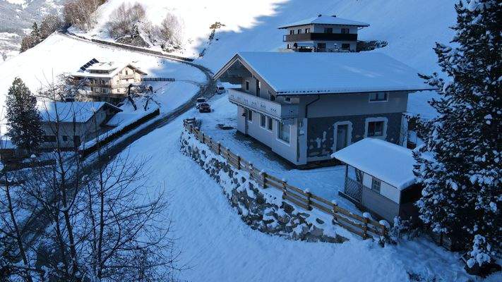 dji_fly_20251123_121052_550_1764261209124_photo.jp