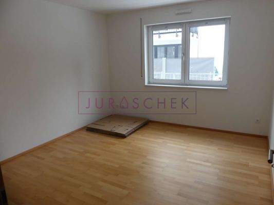 Kinder-/Schlafzimmer