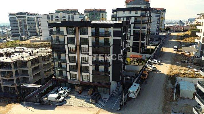 Apartments in a Complex with Pool in Demirtaş Osmangazi