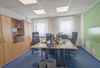 Büro EG