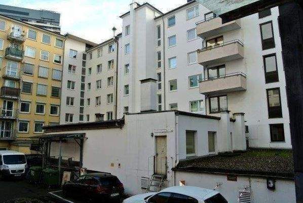 Hinterhof mit Anlieferung