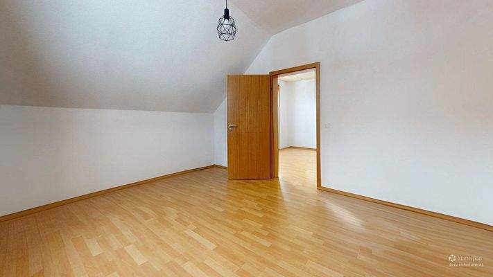 Schlafzimmer Dachgeschoss - Defurnished
