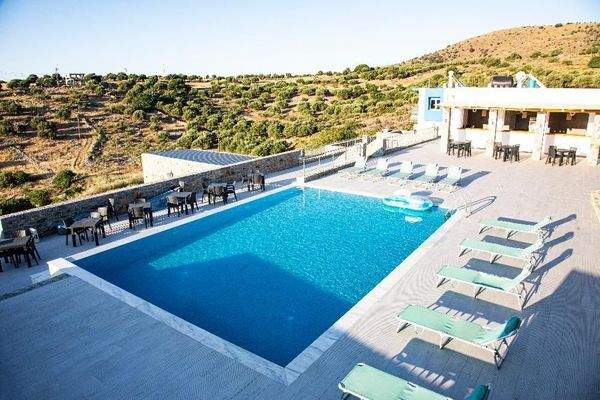 Kreta, Kounali: Moderne Villa mit 4 Zimmern, Pool und Meerblick zu verkaufen