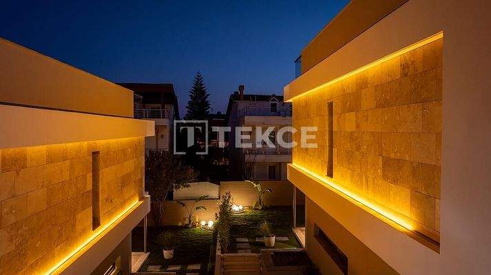 Semi-Detached Villas with Pool in İzmir Urla