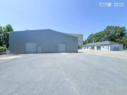 Lagerhalle + Werkstatt