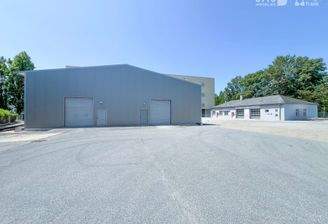 Lagerhalle + Werkstatt