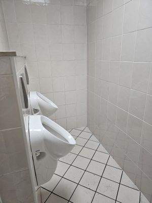 Herren Toilette 1.jpeg