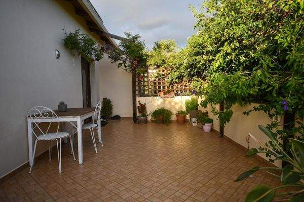 Südostkreta, Vainia: Fantastische zweistöckige freistehende Villa mit Bergblick zu verkaufen