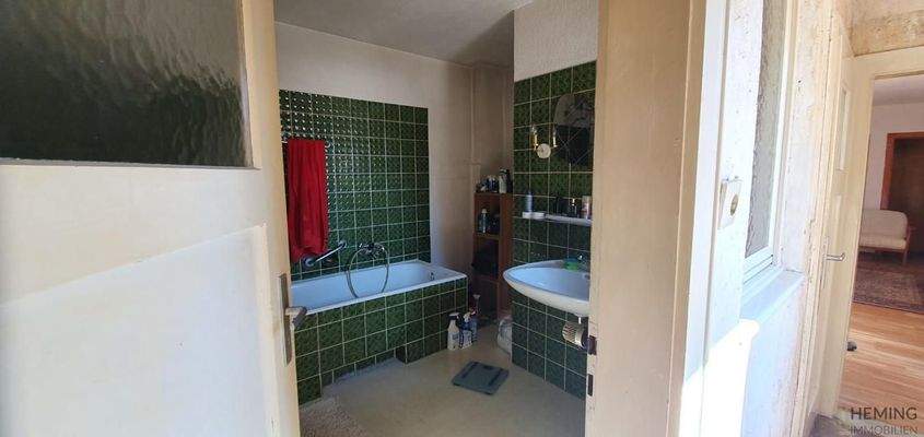 OG einziges Bad / WC nebenan