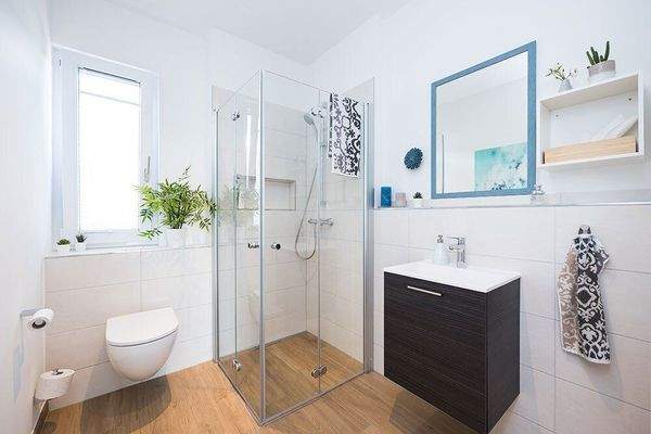 Helles Bad mit Wohlfühl-Flair