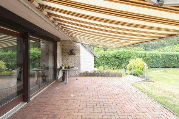 Terrasse mit Markise