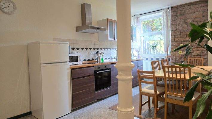 Küche mit Essbereich WG EG