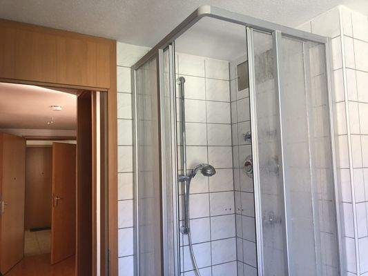 Dusche.jpg
