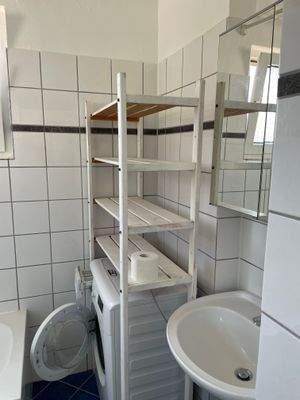 Badezimmer - Regal - Waschmaschine 