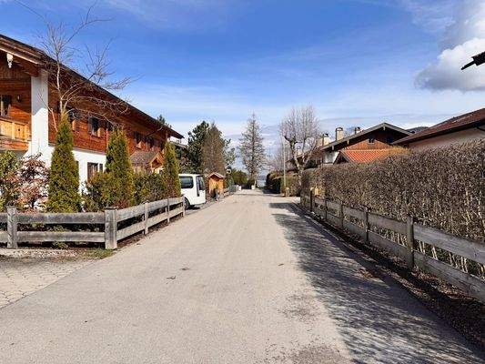 Fußweg zum See ca. 1600 m