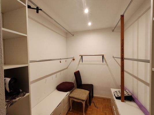 Ankleide im Schlafzimmer