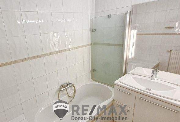 8 Badezimmer ETW 1220