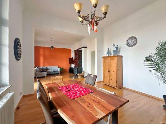 Großzügiges Wohn- und Esszimmer