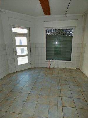 EG: Gewerbeeinheit leerstehend