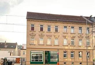 Vorderseite Mehrfamilienhaus