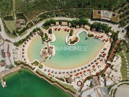 Scenic Golf-Side Lands in Sotogrande, Cádiz