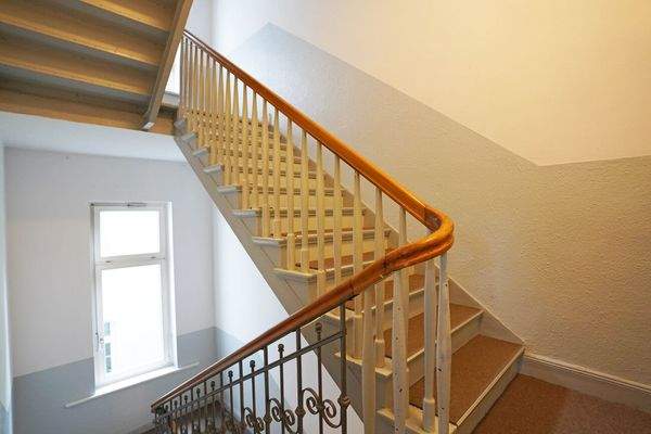 Treppenhaus im 1. OG