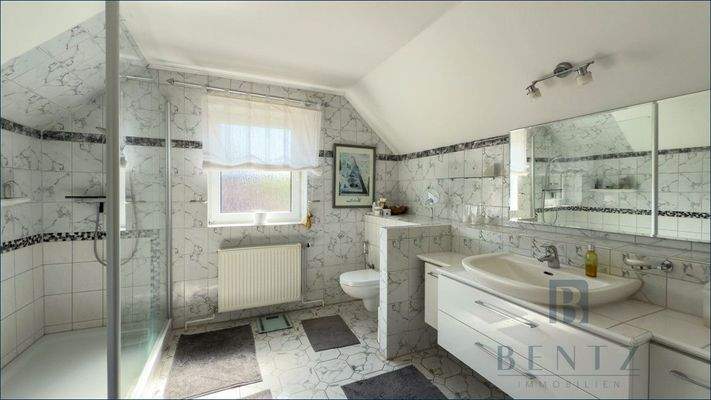 Bad en Suite / Elternbad