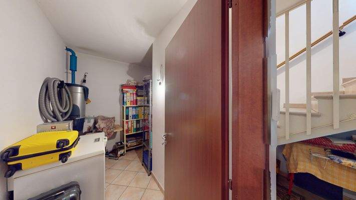 MT-002-195-Villa-singola-vista-lago-Polpenazze-del