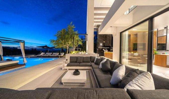 Kreta, Almyrida: Unglaubliche Luxusvilla zum Verkauf in Almyrida