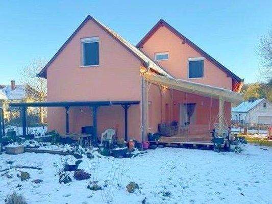 1739969272932 (1).jpg