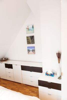 _MG_5048 schlafzimmer kommodenbereich detail