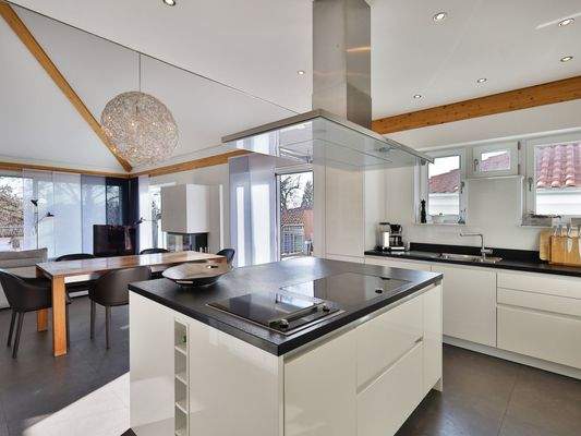 Kochinsel mit Ausblick